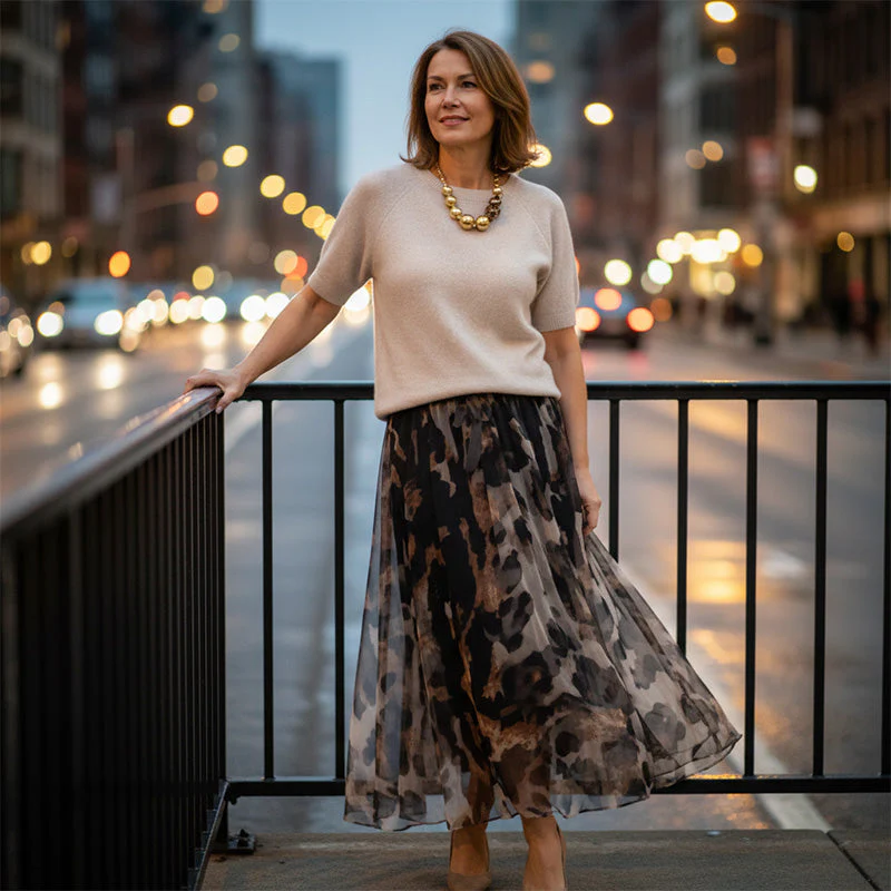 🔥Women's Two-Piece Sweater & Leopard Flowy Skirt Set