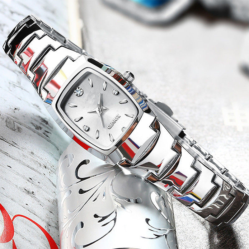 Women’s Elegant Waterproof Watch