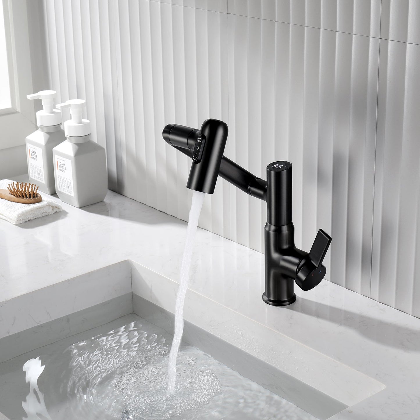 Single-Hole Rotatable Faucet with Temperature Display